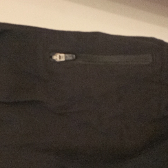 Nike running shirt medium size - Picture 9 of 10